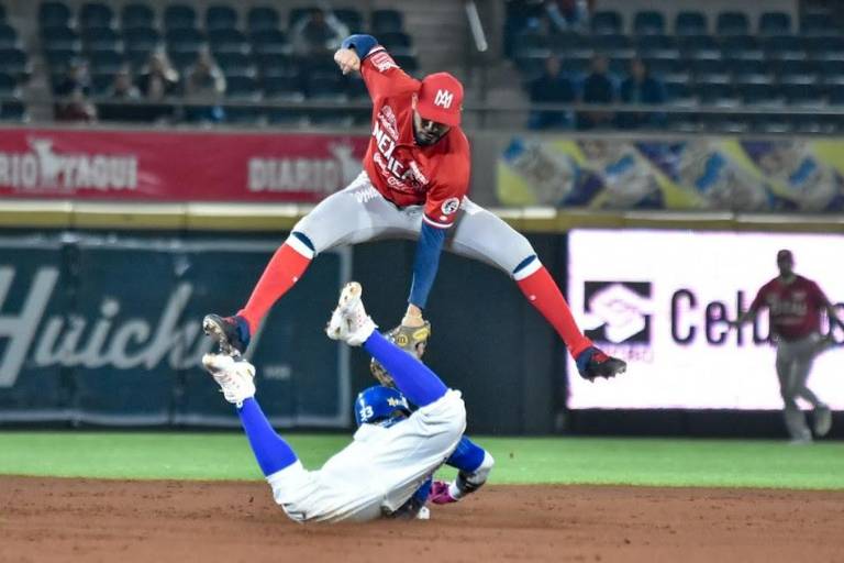 Yaquis repite victoria sobre Águilas, pero ahora en entradas extras