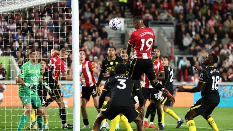 Jaidon Anthony anotó el primer gol del Brentford.