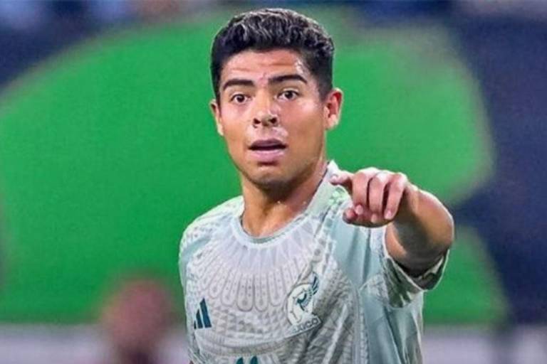 Víctor Guzmán causa baja del microciclo del Tricolor