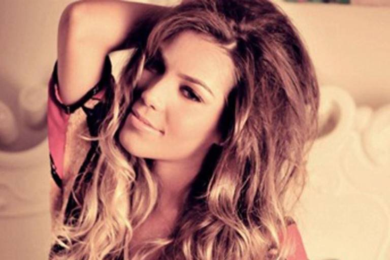 Frida Sofía se quita el apellido Guzmán en redes sociales