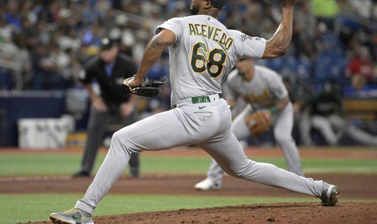 Atléticos envían a Domingo Acevedo a la lista de lesionados