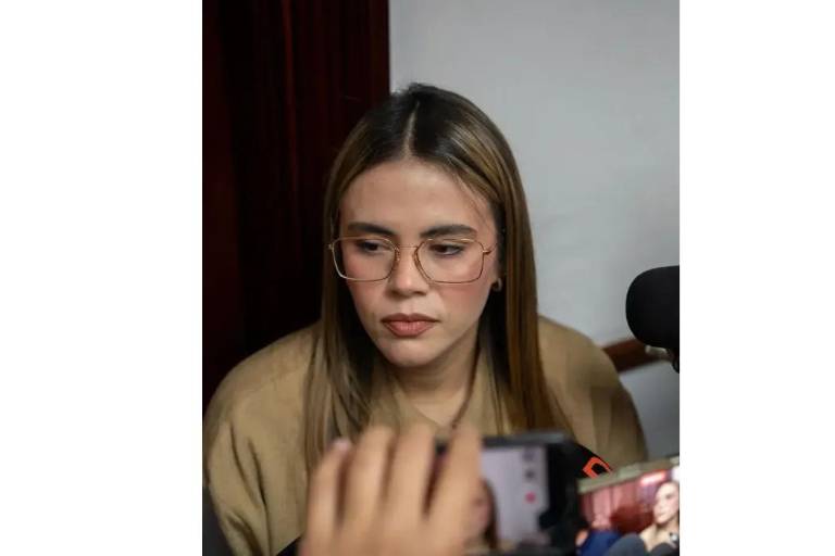 El trabajador del Gobierno de Culiacán señalado por Estados Unidos dejó de presentarse antes hacerse público su caso, dijo la Alcaldesa interina, Ana Miriam Ramos Villarreal.