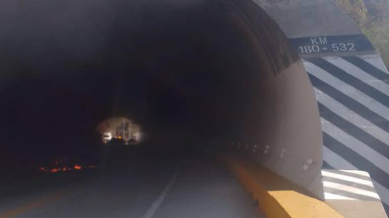 Uno de los accidentes se registró en el interior del Túnel Santa Lucía.