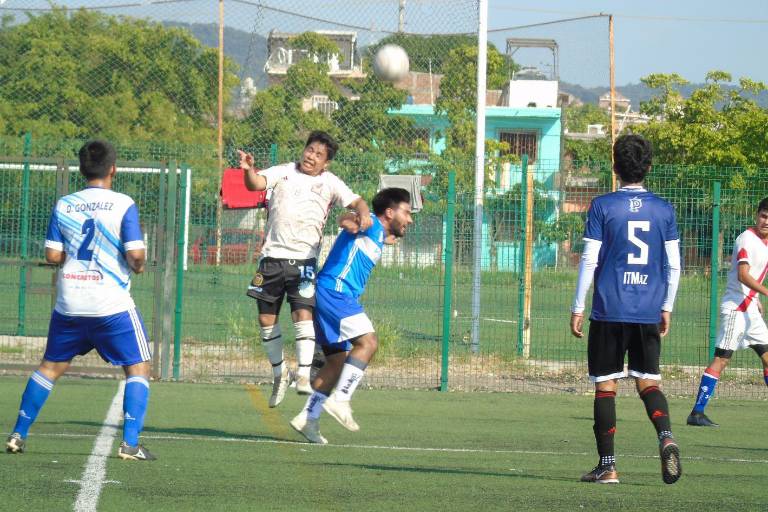 Debuta Upmys-La Cruz con triunfo en la Copa Universitaria