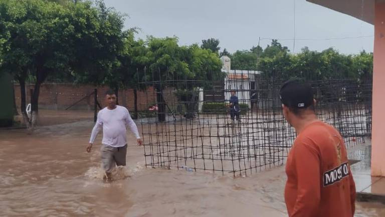El desbordamiento del arroyo de la comunidad de Mataderos, en El Rosario, se encuentra en monitoreo.