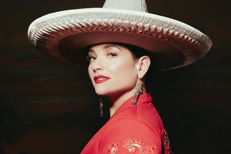 Discriminan a Natalia Jiménez en restaurante de Los Ángeles ‘por hablar español’