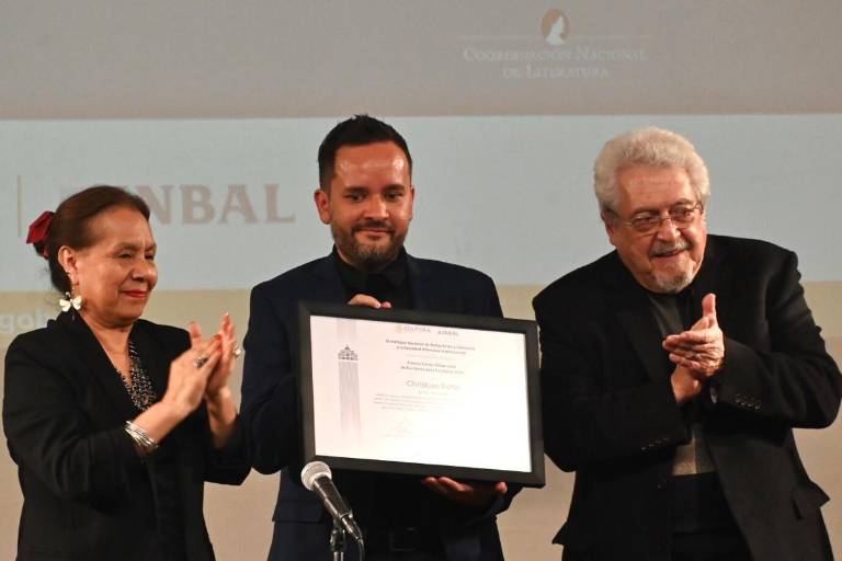 ‘Quirón’ será una obra clásica en la poesía contemporánea