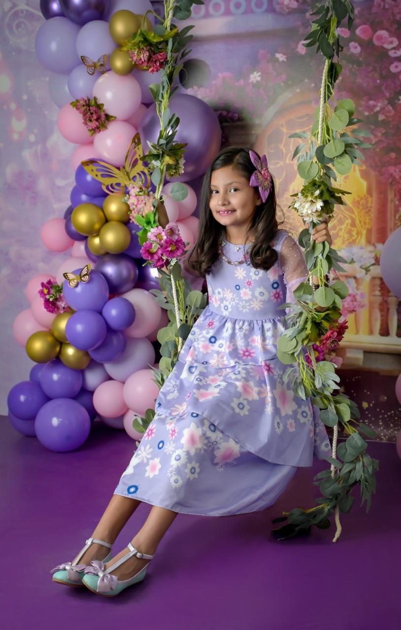 $!Con el tema de la película ‘Encanto’ festeja Dhamar su cumpleaños