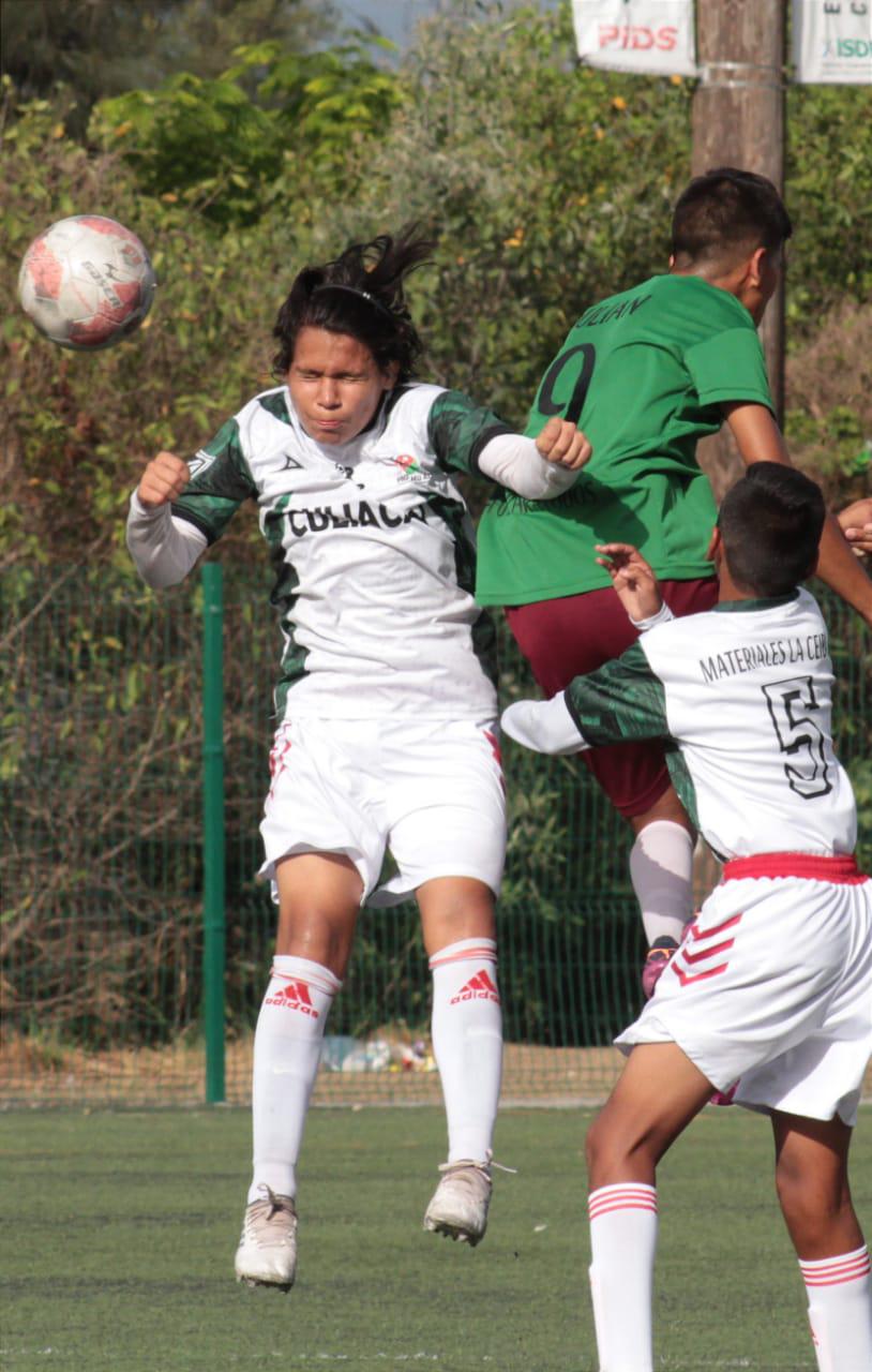 $!Culiacán y Guasave se llevan a casa títulos del Estatal de Futbol Juvenil; Mazatlán se queda con las manos vacías