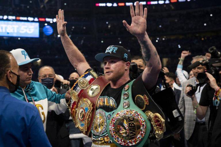 Kamaru Usman afirma que da miedo entrar al ring con ‘Canelo’ Álvarez