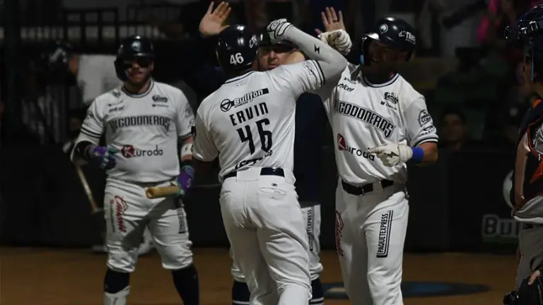 Un duelo parejo desde el inicio.