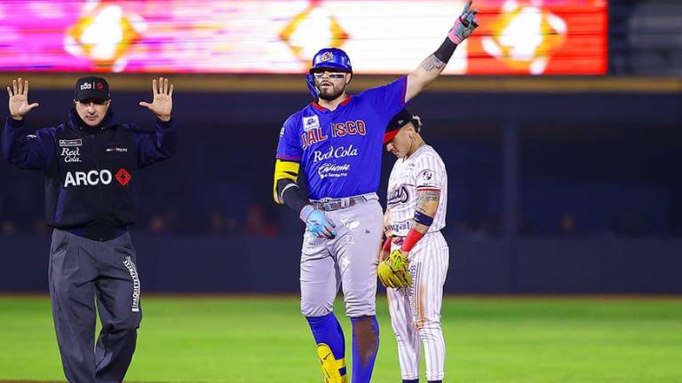 Charros acaricia la final.