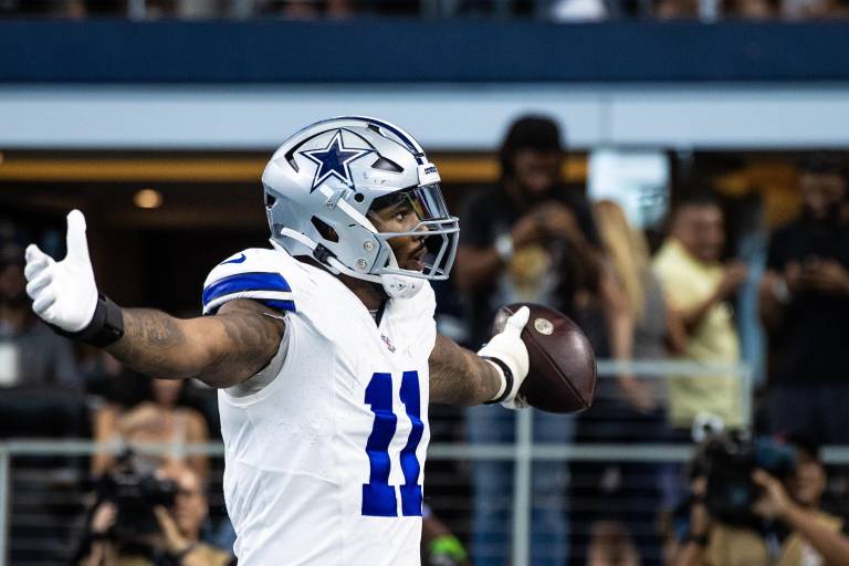 Micah Parsons rompe con los Cowboys: solicita traspaso tras conflicto contractual