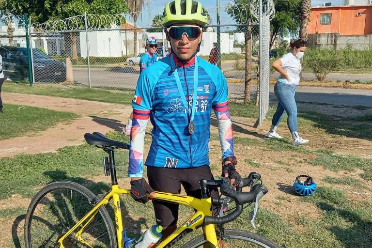 Pedalistas cumplen con el reto del Paseo Durango-Mazatlán