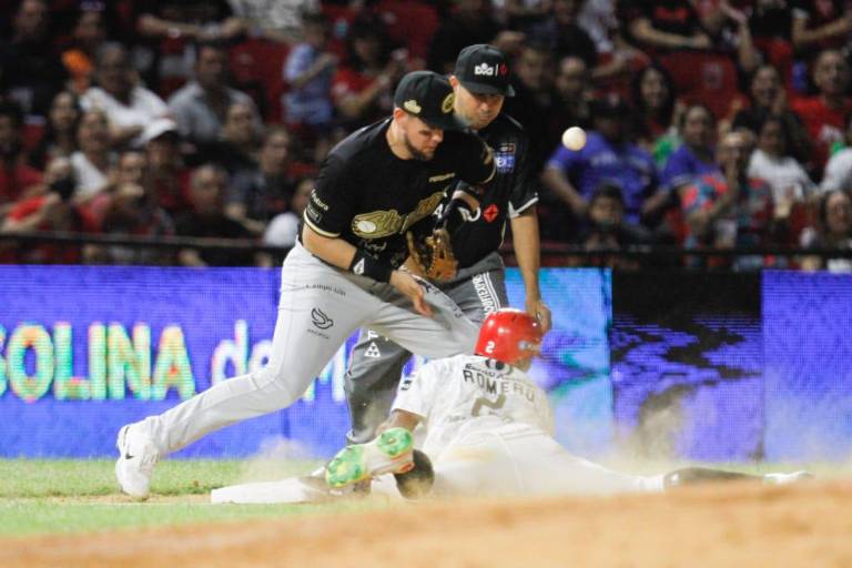 Venados barre a Charros en inaugural en el Teodoro Mariscal
