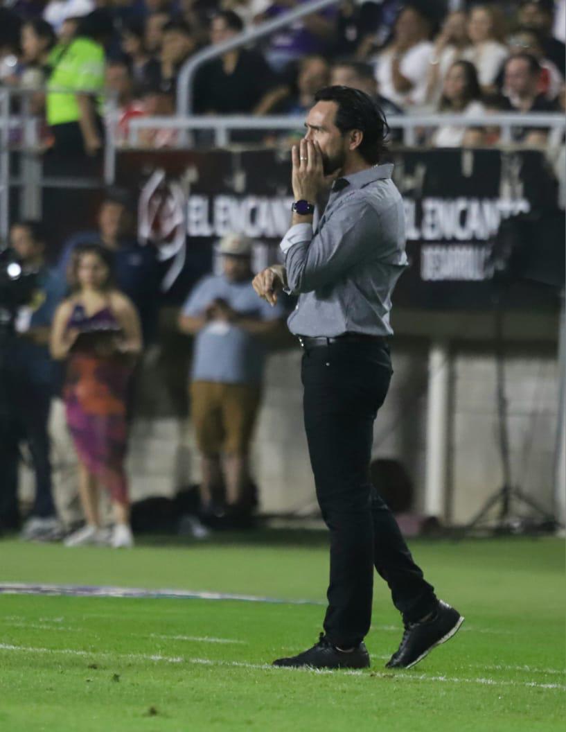 $!Gerardo Espinoza evita culpar al arbitraje y asume la responsabilidad