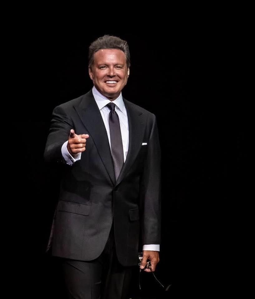 $!Festeja Luis Miguel sus 52 años de vida