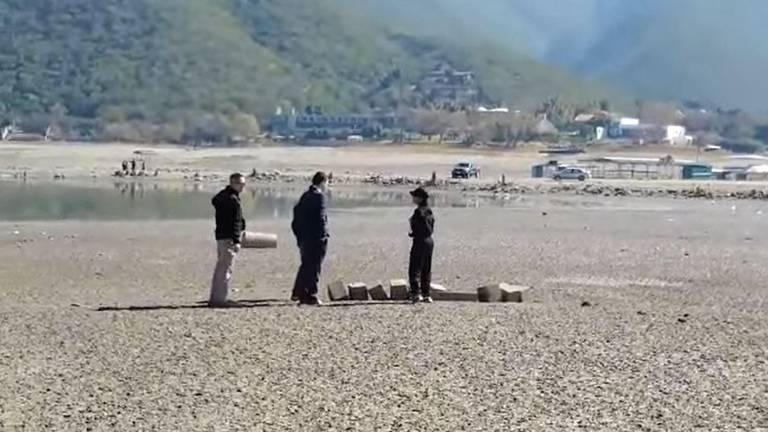 Geovanni Barrio Moreno, fundador de la organización Justicia por Tamaulipas, acudió en días pasados a la presa y solicitó la intervención de las autoridades para que se acordone y proteja la zona donde se encuentran las evidencias.