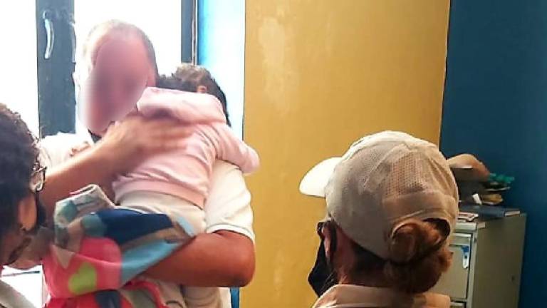 Julia, bebé de familia reportada como desaparecida en Jalisco, es hallada viva y con buena salud