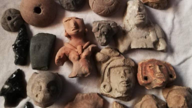 Cazafortunas y espontáneos venden en redes y plataformas web piezas arqueológicas