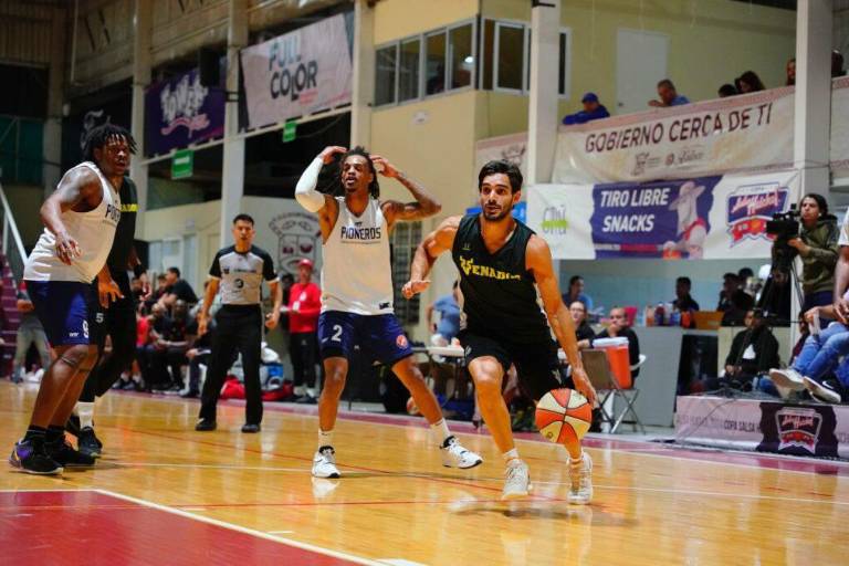 Venados Basketball cae cerradamente ante Pioneros en Nayarit