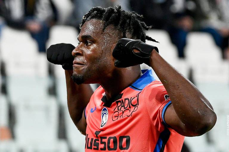 Duván Zapata impulsa al Atalanta y devuelve a la Juventus a la realidad