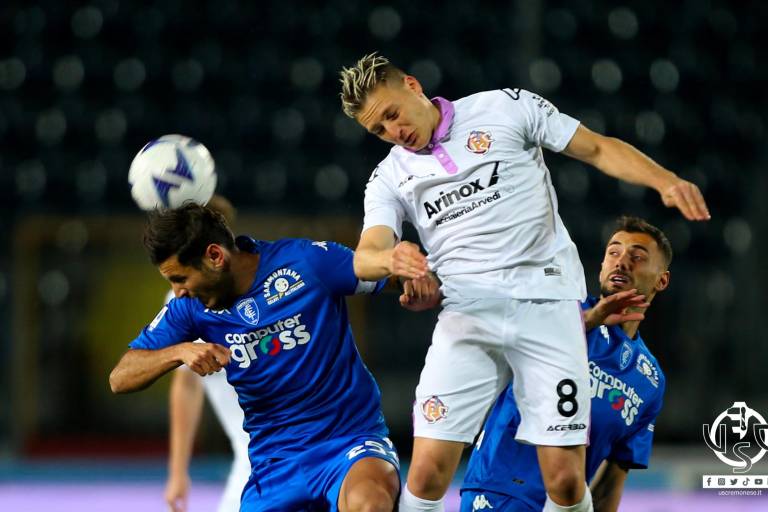 Cremonense de Johan Vásquez pierde y siente de cerca el descenso