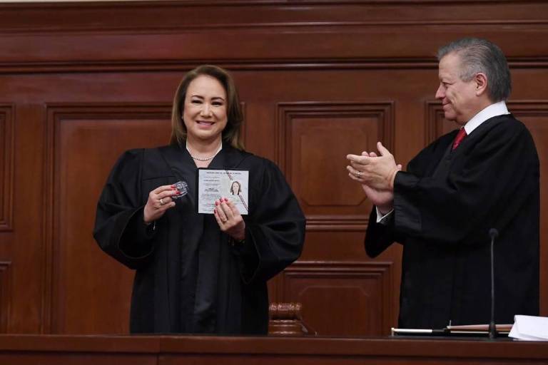 El caso de la ministra Esquivel abre una caja de pandora de copias de tesis en la UNAM