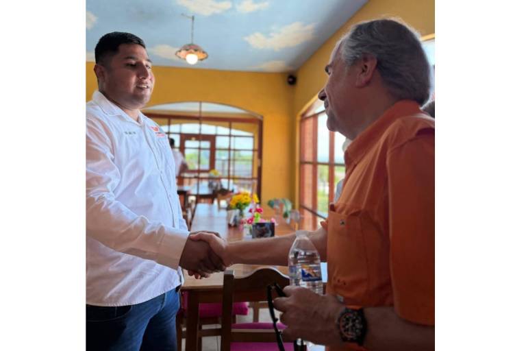 Sergio Esquer tuvo actividad partidista el sábado en los municipios del norte del estado: Choix y El Fuerte.
