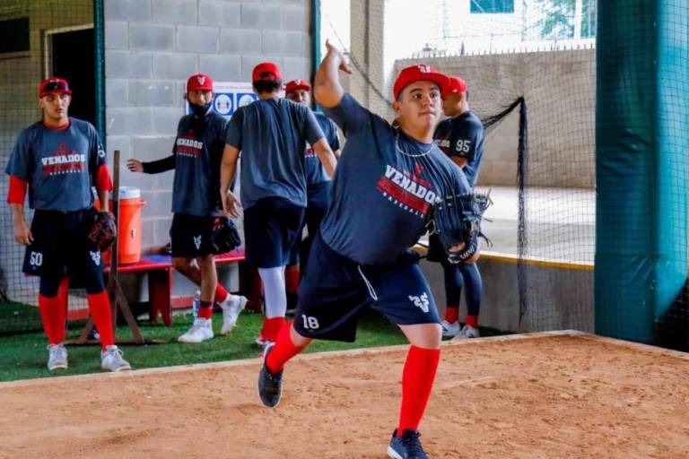 Mazatleco Máximo Rodríguez firma con Marineros de Seattle