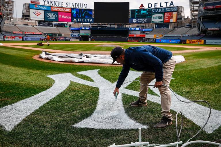 Posponen dos juegos inaugurales de Grandes Ligas debido al mal tiempo