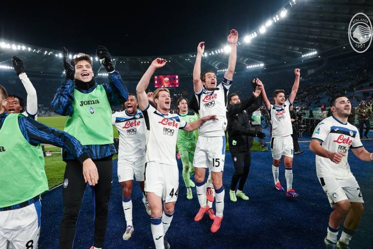 Atalanta es sublíder de Italia tras vencer a la AS Roma