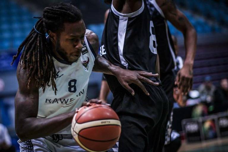 Jon Cathey llega a Venados Basketball para plasmar su intensidad en la duela