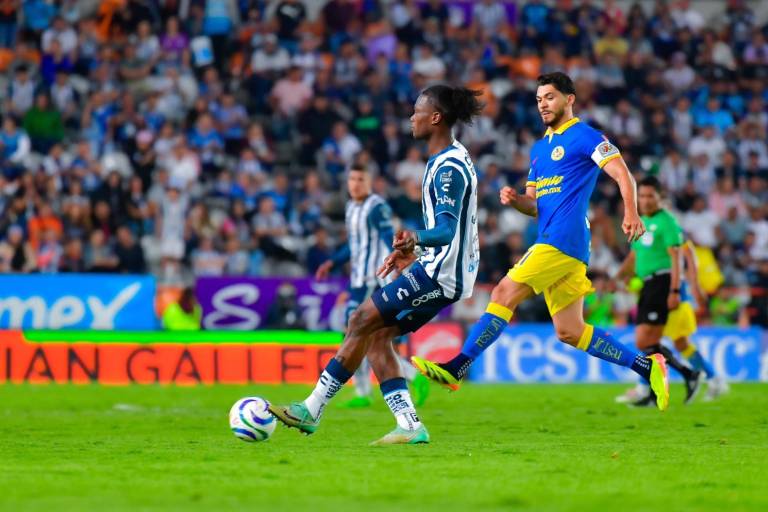 Pachuca deja ir vivo al América del Estadio Hidalgo