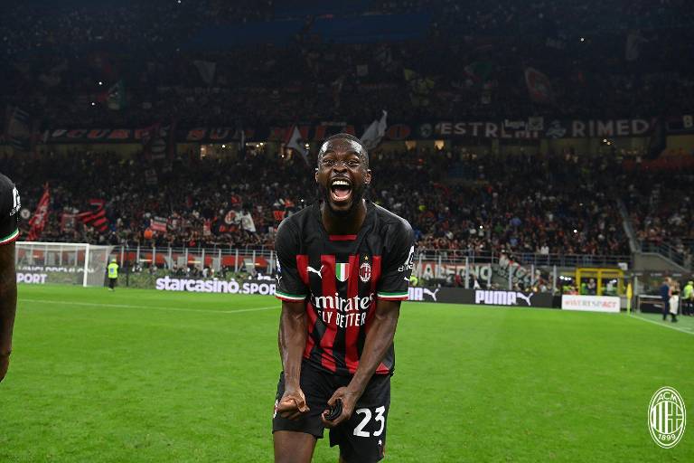 Milán gana el choque ante Juventus y mete presión arriba