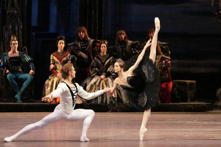 Bloquea la industria del entretenimiento actividades en Rusia y de artistas rusos en el mundo