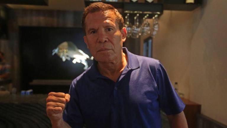 Julio César Chávez, ex boxeador.