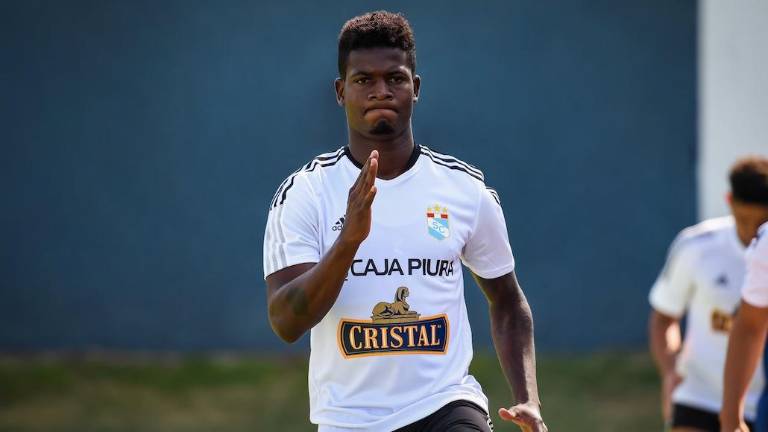 Corozo llegará a Pumas procedentes del Sportin Cristal de Perú.