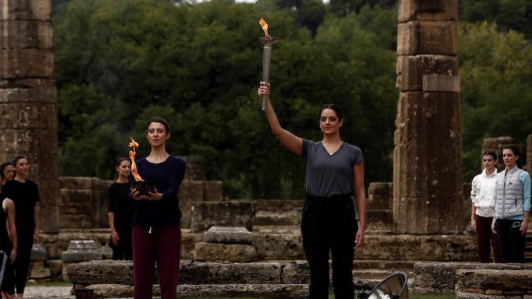 La llama olímpica de los Juegos de Invierno se encenderá en una ceremonia sin público