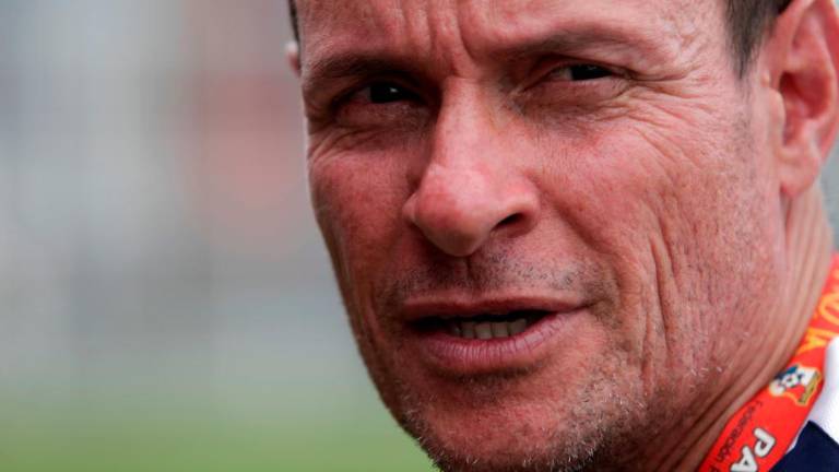 Kenneth Zseremeta es investigado por acoso.