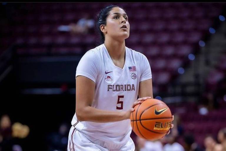 Mazatleca Mariana Valenzuela mantiene su paso en Florida State