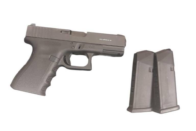 Detienen a dos personas por circular con arma de fuego en Culiacán