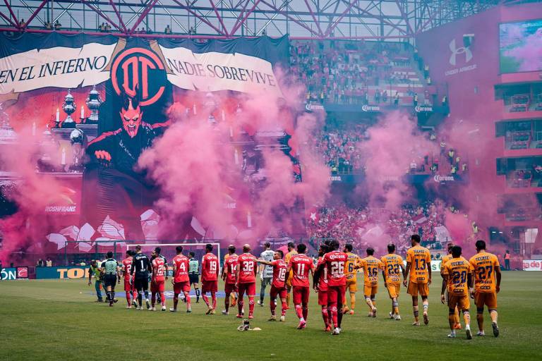 Tigres y Toluca abren fuego en la final del Apertura 2025