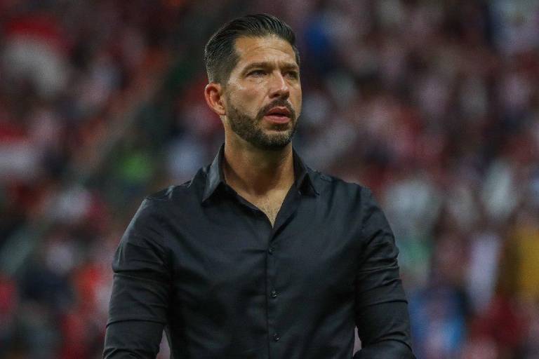 Atlas destituyó a Benjamín Mora como su entrenador