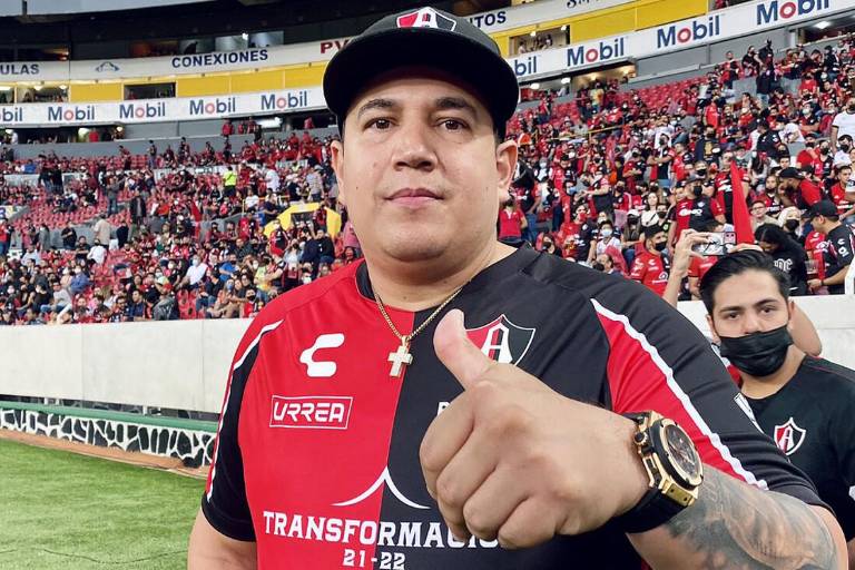 Eddy Reynoso donó 100 mil pesos a los afectados por los hechos violentos en Querétaro