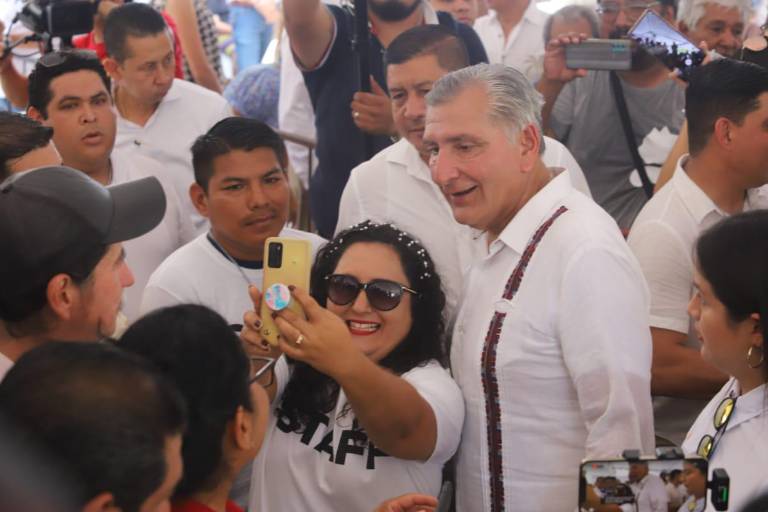 Adán Augusto asegura en Mazatlán que la oposición quiere terminar con programas sociales
