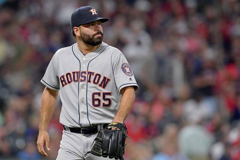 José Urquidy muestra mejoría, pero se van sin decisión ante Rangers