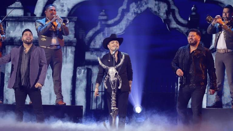 Christian Nodal y Banda MS estrenan video del tema “La Sinvergüenza”, dirigido por Belinda.