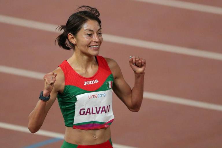 Laura Galván logra nueva marca rumbo a Tokio 2021 y récord mexicano en 5000m