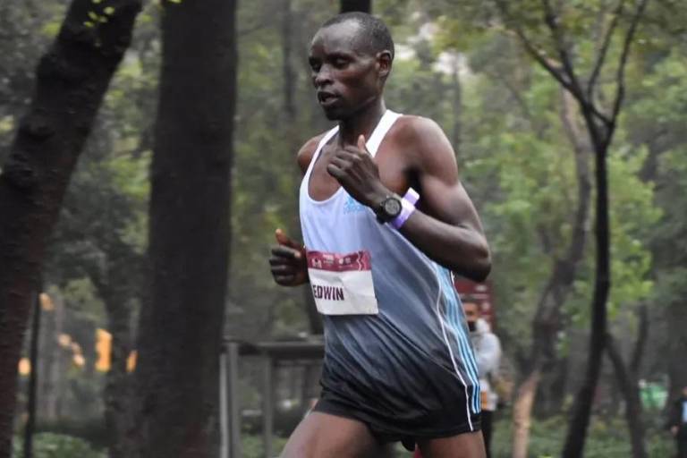 Kenianos dominan el Maratón de la Ciudad de México